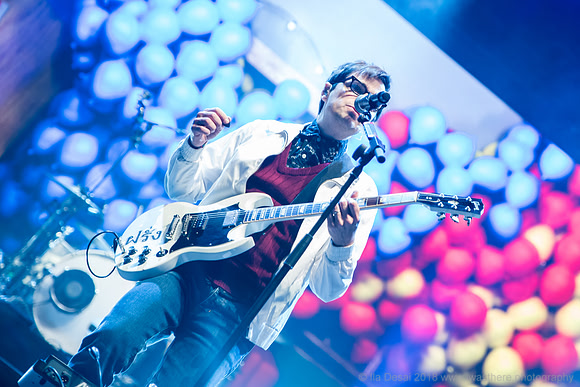 Weezer @ Wembley Arena, London 28/10/2017