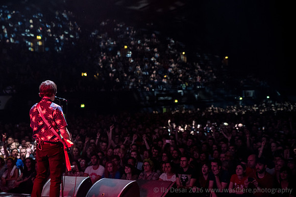 Ash Supoort Weezer @ Wembley Arena 28/10/2017