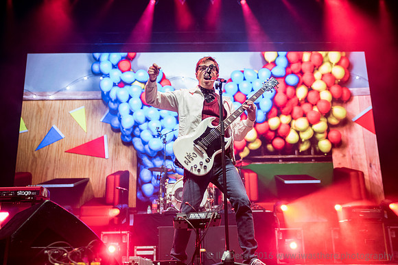 Weezer @ Wembley Arena, London 28/10/2017