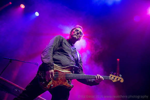 Weezer @ Wembley Arena, London 28/10/2017