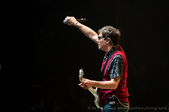 Weezer @ Wembley Arena, London 28/10/2017