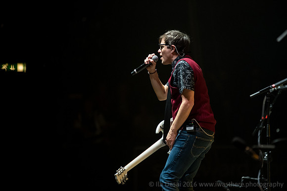 Weezer @ Wembley Arena, London 28/10/2017