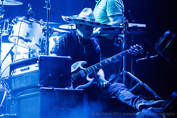 Weezer @ Wembley Arena, London 28/10/2017